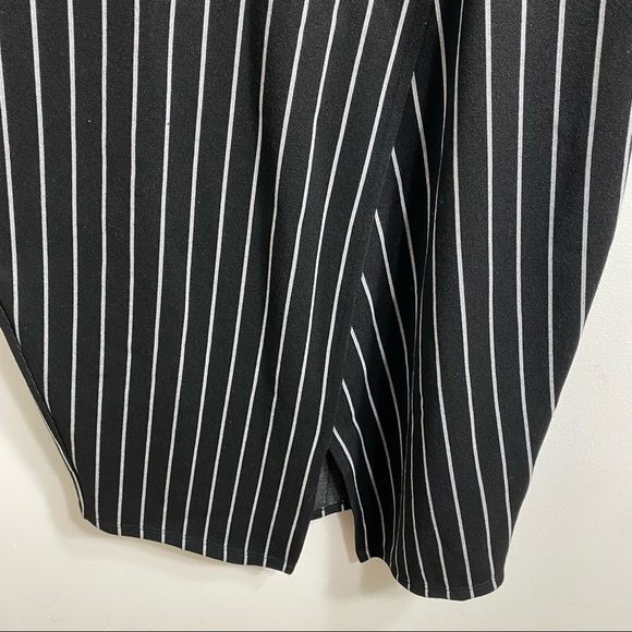 Miss Selfridge Pin Striped Dress NWT Sz 6 Black White Long Sleeve Midi - Picture 3 of 9